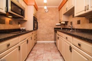 417 Smith Manor Blvd, Town Center NJ  07052-4208 exterior