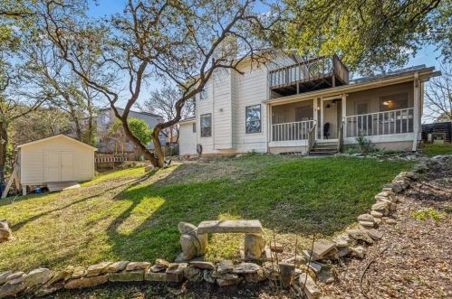 8409 Adirondack Trl, Austin TX 78759-7935 exterior