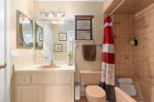 1718 Ocean Cove Ave, Fort Pierce FL  34953-2450 exterior