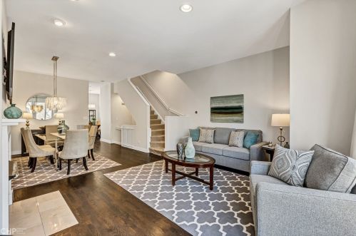 527 Peoria St, Chicago IL 60621-1634 exterior