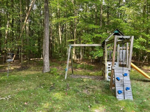 3200 Giles Rd, Meskegon MI 49445-8611 exterior