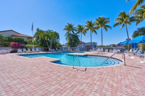 6736 Via Regina, Boca Raton FL 33433-3925 exterior