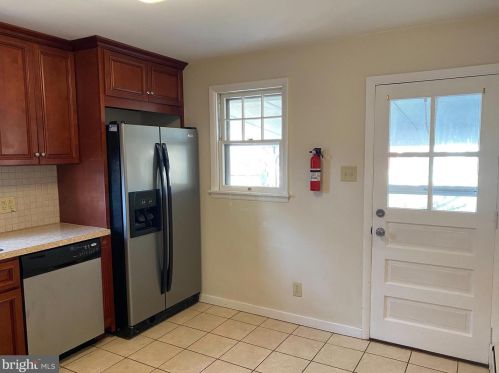 33 9th St, Pottstown PA 19464-5240 exterior