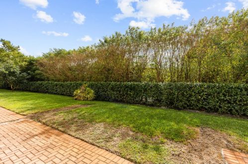 324 23 Ave, Boynton Beach FL 33435-7238 exterior