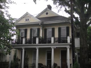 5035 Danneel St, New Orleans LA  70115-4905 exterior