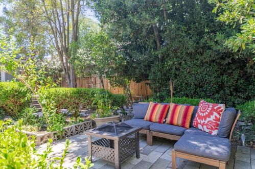 435 11 St, Davis CA 95616-2018 exterior