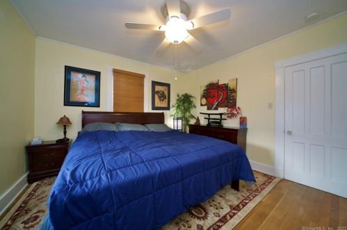 9 Fairview St, New Britain CT 06051-2707 exterior