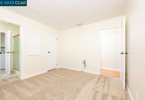 2081 Dalis Dr, Concord CA 94520-5423 exterior