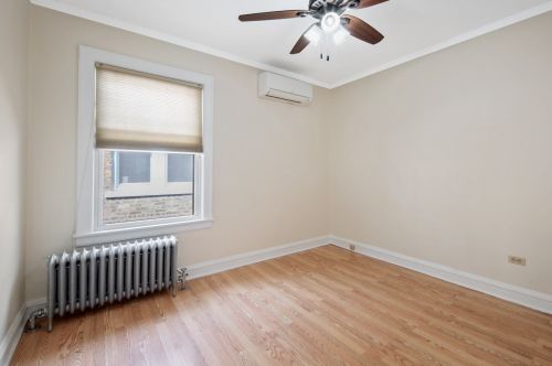 8013 Blackstone Ave, Chicago IL 60619-4614 exterior