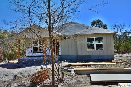 1724 Cave Dr, Spring Branch, TX 78070-4841