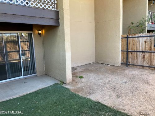 1620 Wilmot Rd, Tucson AZ 11110-4457 exterior