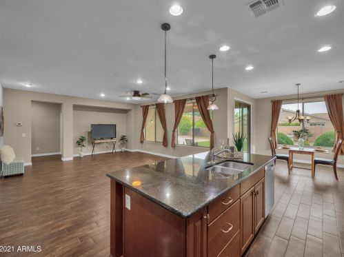 73 Crescent Way, Chandler AZ  85248-5150 exterior