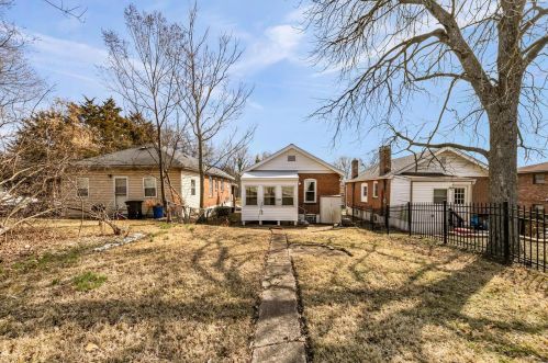 2035 Yale Ave, Saint Louis MO 63143-1473 exterior