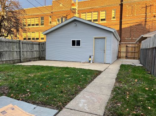 2334 19 St, Milwaukee WI 53215-3006 exterior