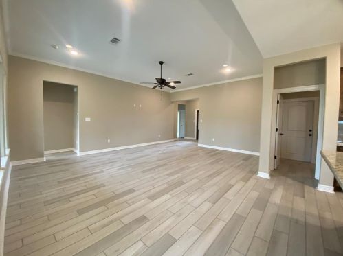 216 Shannon St, Angleton TX  77515-3088 exterior