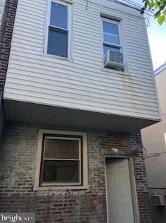 2044 22nd St, Philadelphia PA 19121-1401 exterior