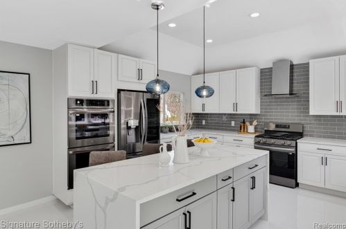 967 Southfield Rd, Bham MI  48009-1625 exterior