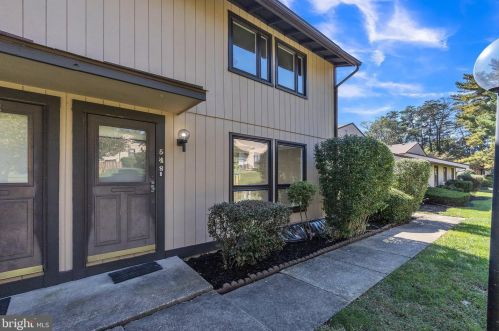 548 Glen Ct, Glen Burnie, MD 21061-4734