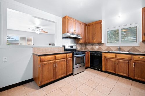 1861 Denair Ave, Turlock CA 95382-1815 exterior