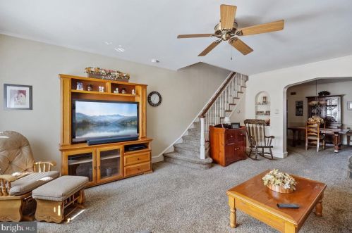 3223 Longshore Ave, Philadelphia PA 19149-2025 exterior