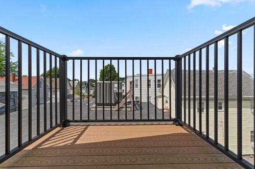 78 Hbr Vw St, Boston MA exterior