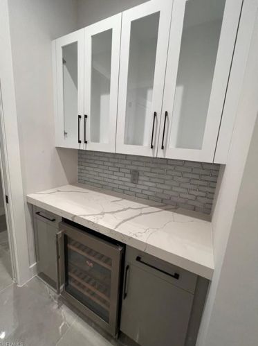 3234 10 Ave, Naples FL 34120-4929 exterior