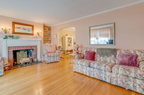 264 Wachusett St, Boston MA  02130-4274 exterior