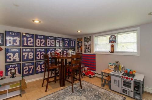 7 Shelley Rd, Poughkeepsie NY 12603-5639 exterior