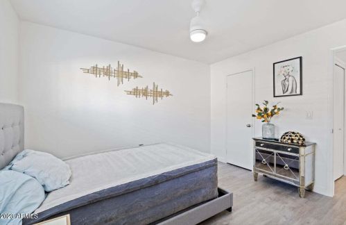 2626 Campbell Ave, Phoenix AZ  85017-3743 exterior