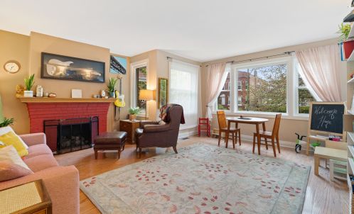 3448 Ridgeway Ave, Chicago, IL 60618-5220