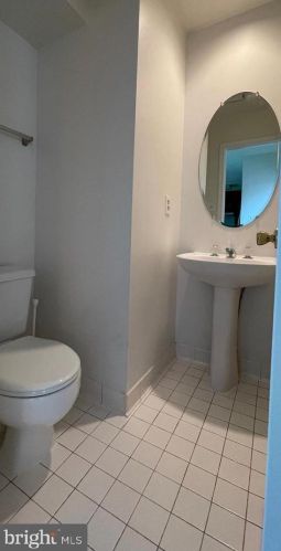 12033 Saw Ml Ct, Silver Spring MD 20902-1881 exterior