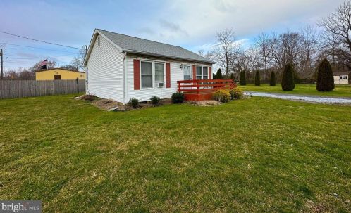 335 Bailey St, Pilesgrove NJ  08098-1012 exterior