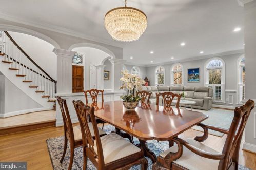 1544 Hampton Hill Cir, Mc Lean VA  22101-6021 exterior