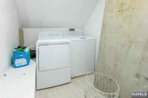 3 Prospect Ter, East Rutherford NJ  07073-1407 exterior