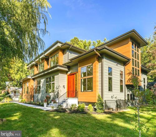 6160 Hardy Dr, Mc Lean VA 22101-3112 exterior