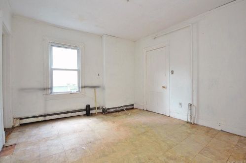 1353 Howard St, Peekskill NY 10566-3002 exterior