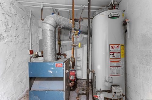 3457 Ely Ave, Bronx NY 10469-2637 exterior