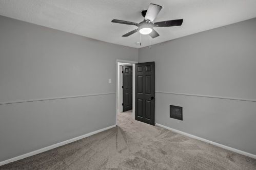 2701 Homehurst Ave, Pittsburgh PA 15234-3160 exterior