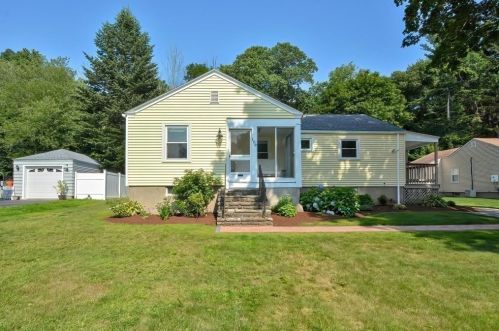 109 Flagg St, Worcester MA  01602-1454 exterior