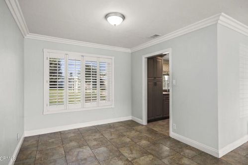 1950 Sutter Pl, Oxnard CA  93033-5633 exterior