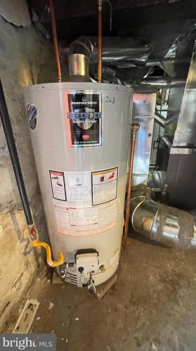 1414 Broad St, Trenton NJ 08610-6036 exterior