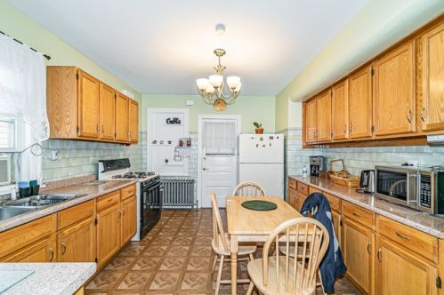 3044 Long Ave, Chicago IL 60641-1348 exterior