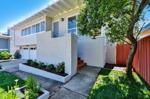 1175 Fernwood Dr, Millbrae, CA 94030-1011