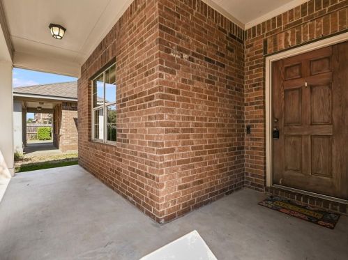 9609 Castle Pines Dr, Austin TX 78717-3898 exterior