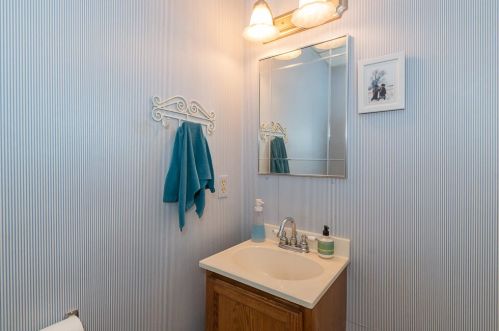 2910 5 St, Kalamazoo MI 49009-8589 exterior