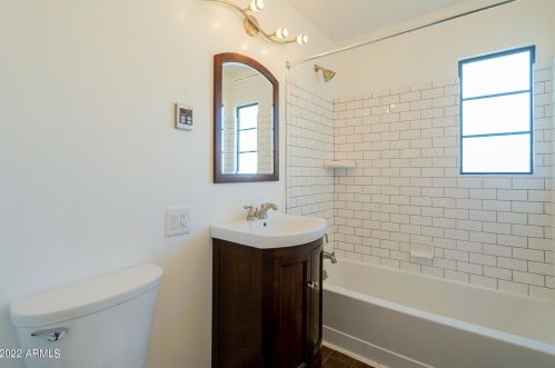 4220 16 Dr, Phoenix AZ 85015-1426 exterior