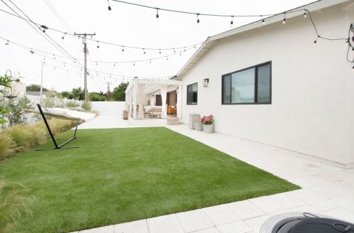 13321 Bubbling Well Rd, Tustin CA  92780-3915 exterior