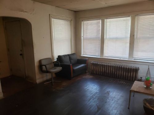 7718 Laflin St, Chicago IL 60827-5710 exterior