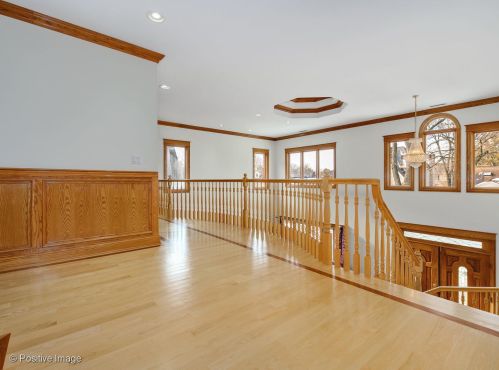 837 Linden Ave, Elmhurst IL 60126-4538 exterior