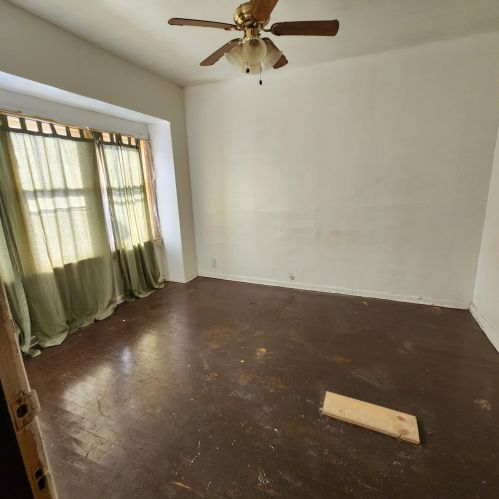 130 Center St, Milwaukee WI  53212-0028 exterior